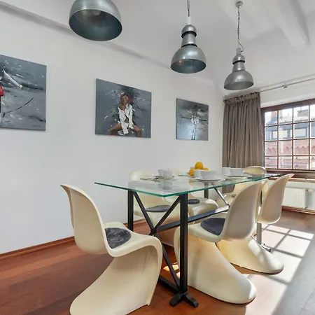 Modern With Ac & Parking Near Piotrkowska By Renters Apartament