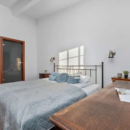 Apartment Modern With Ac & Parking Near Piotrkowska By Renters Lodz