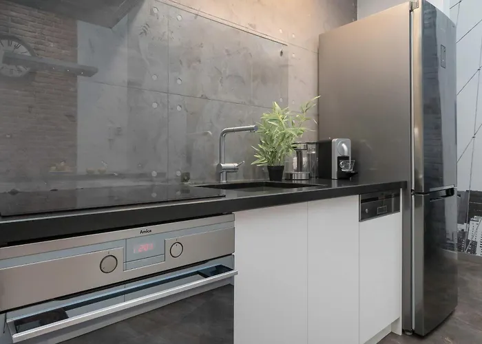 Apartamento Modern With Ac & Parking Near Piotrkowska By Renters *