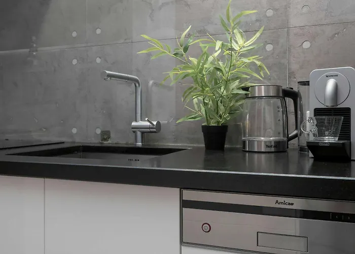 Modern With Ac & Parking Near Piotrkowska By Renters Apartamento